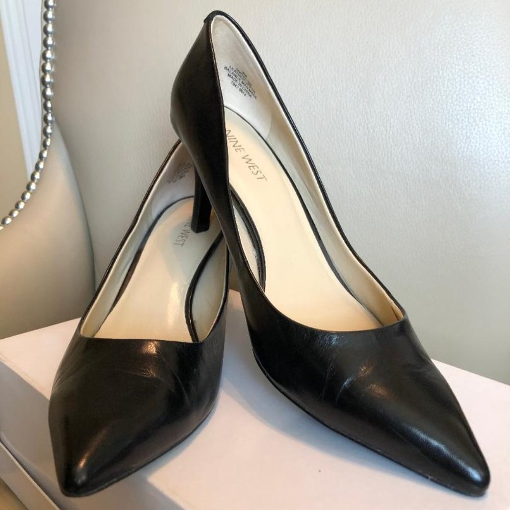 NINE WEST AUSTIN BLACK PUMPS - SZ 8M